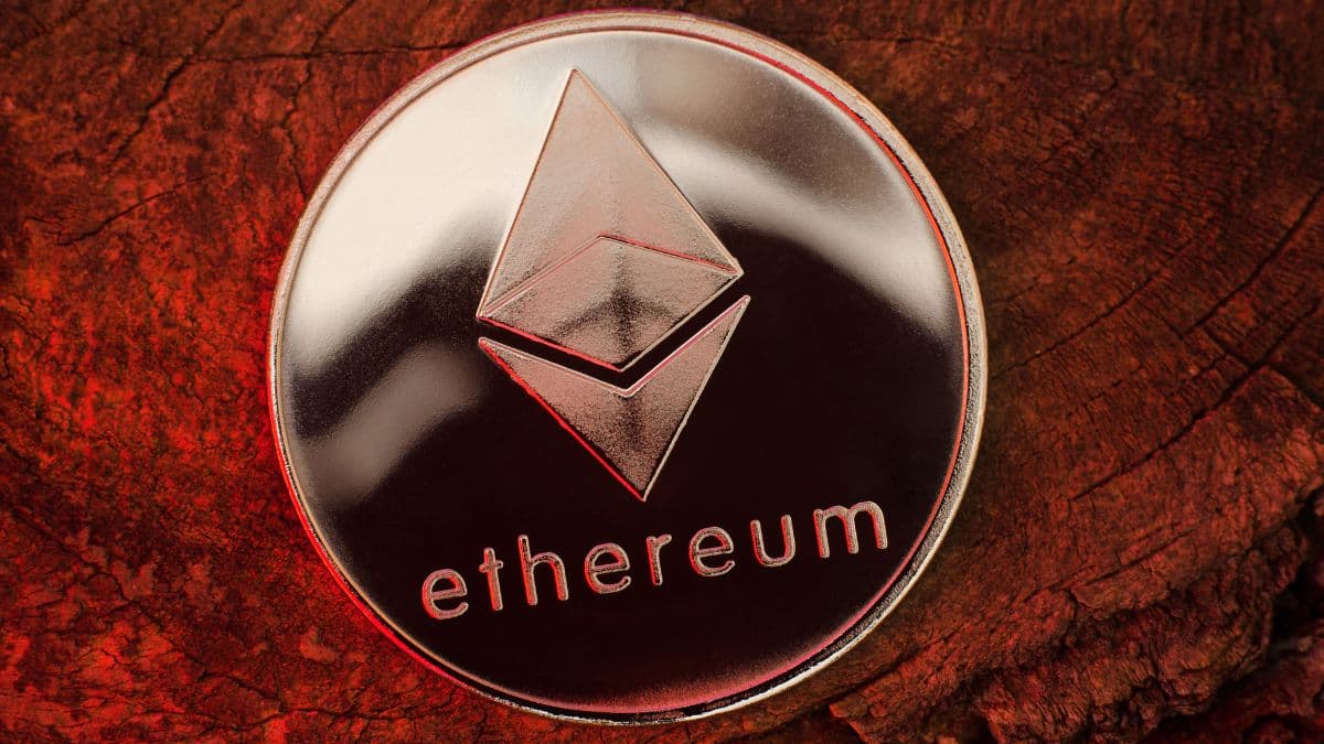 Standard Chartered advierte sobre Ethereum y rebaja su previsión a $4.000 para 2025